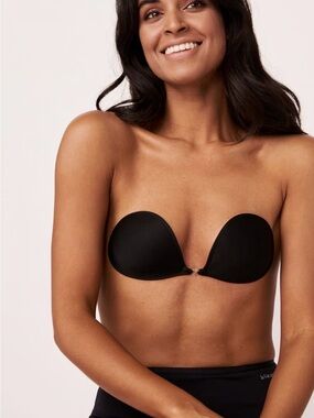 La Vie En Rose Black Strapless Adhesive Bandeau B cup